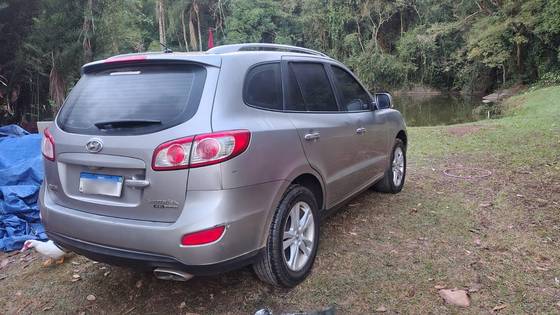 HYUNDAI SANTA FÉ 3.5 MPFI GLS V6 24V 285CV GASOLINA 4P AUTOMÁTICO HYUNDAI SANTA FÉ 3.5 MPFI GLS V6 24V 285CV GASOLINA 4P AUTOMÁTICO